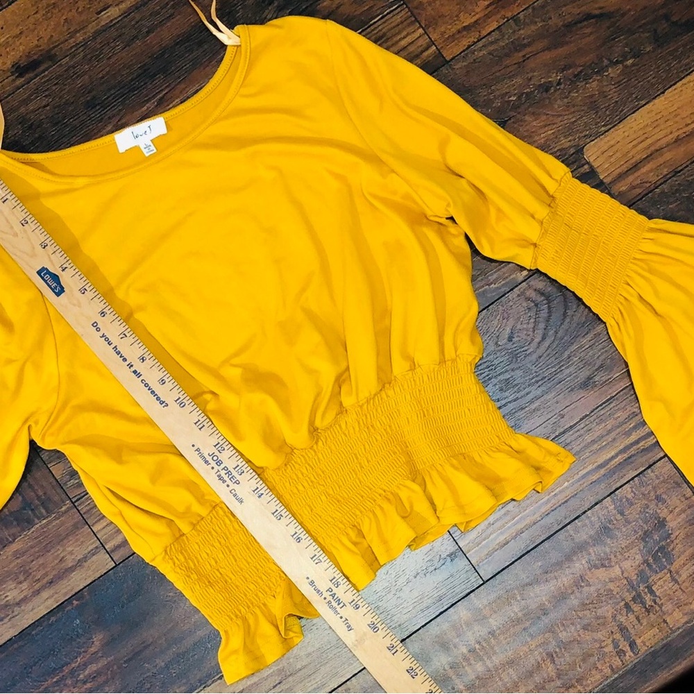 Love J Mustard Yellow Smocked Crop Top w/long Bell sleeves Women’s Size L